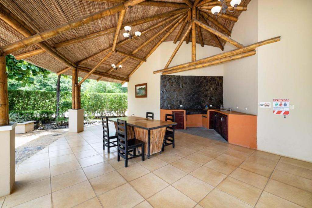 Casa De Aves