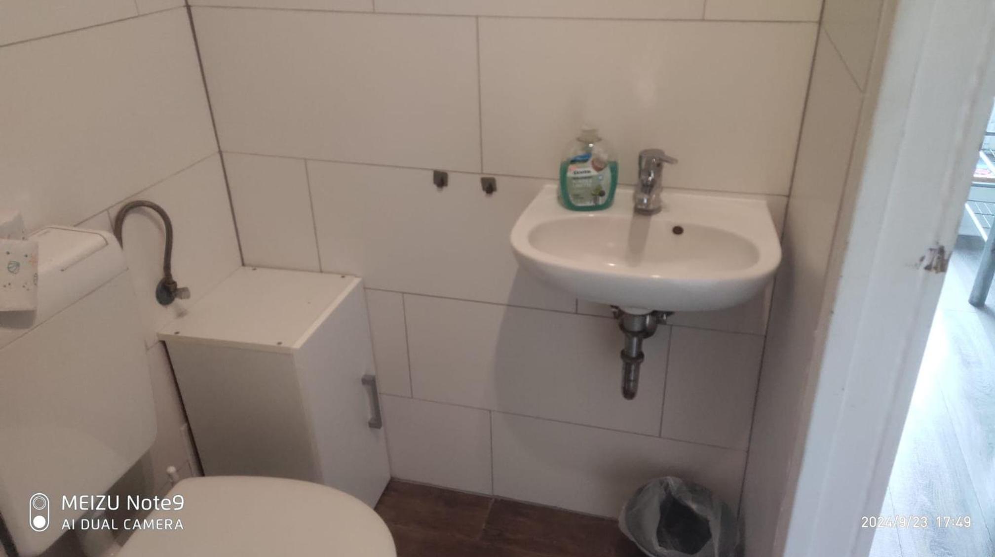 Helle 2 Zimmer Wohnung in Zentrum view 3