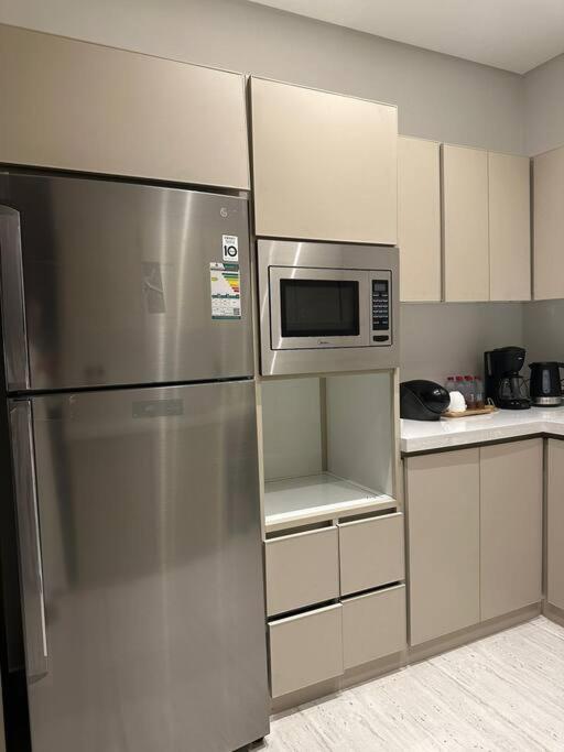 Luxury 1 Bedroom Apartment