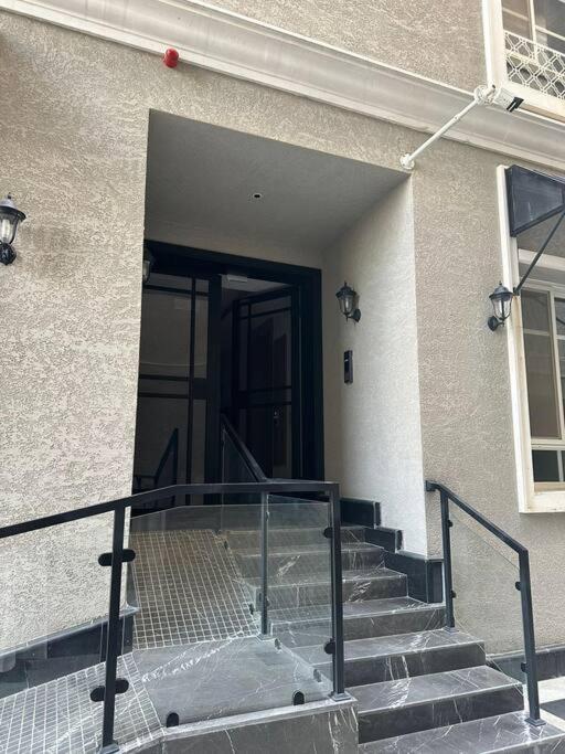 Luxury 1 Bedroom Apartment