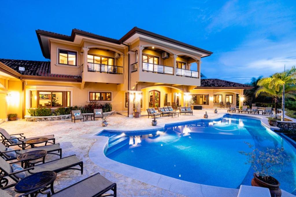 Villa Encantada Sunset Infinity Pool Escape