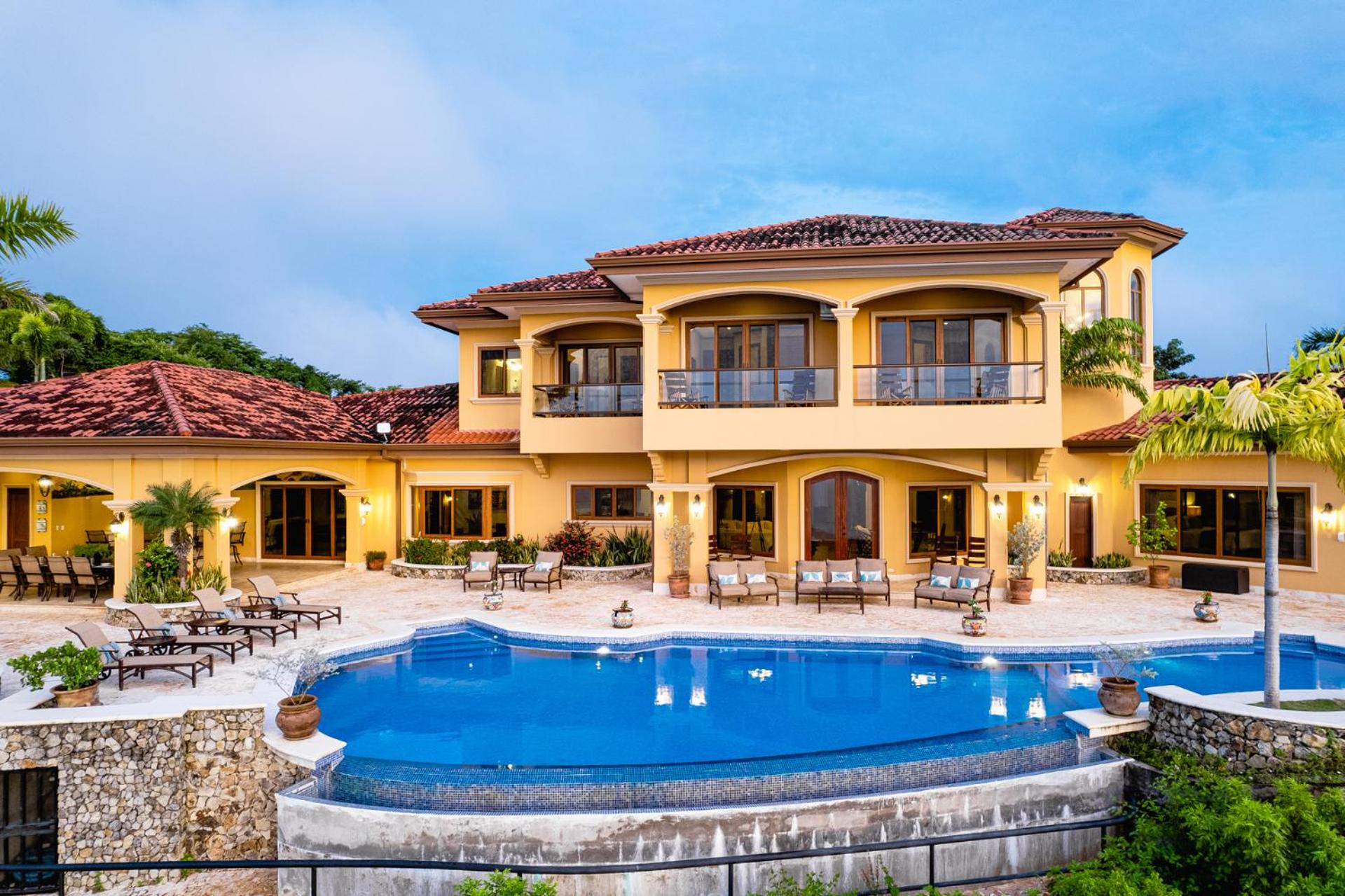 Villa Encantada Sunset Infinity Pool Escape