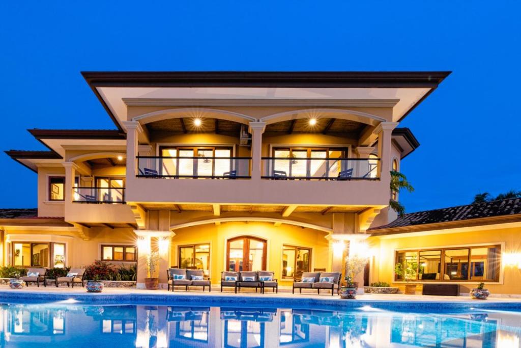 Villa Encantada Sunset Infinity Pool Escape