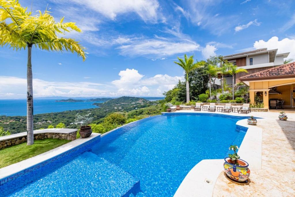 Villa Encantada Sunset Infinity Pool Escape