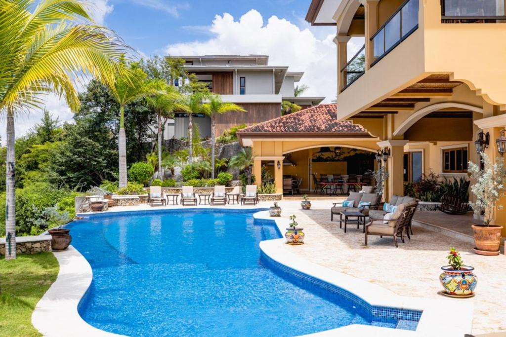 Villa Encantada Sunset Infinity Pool Escape