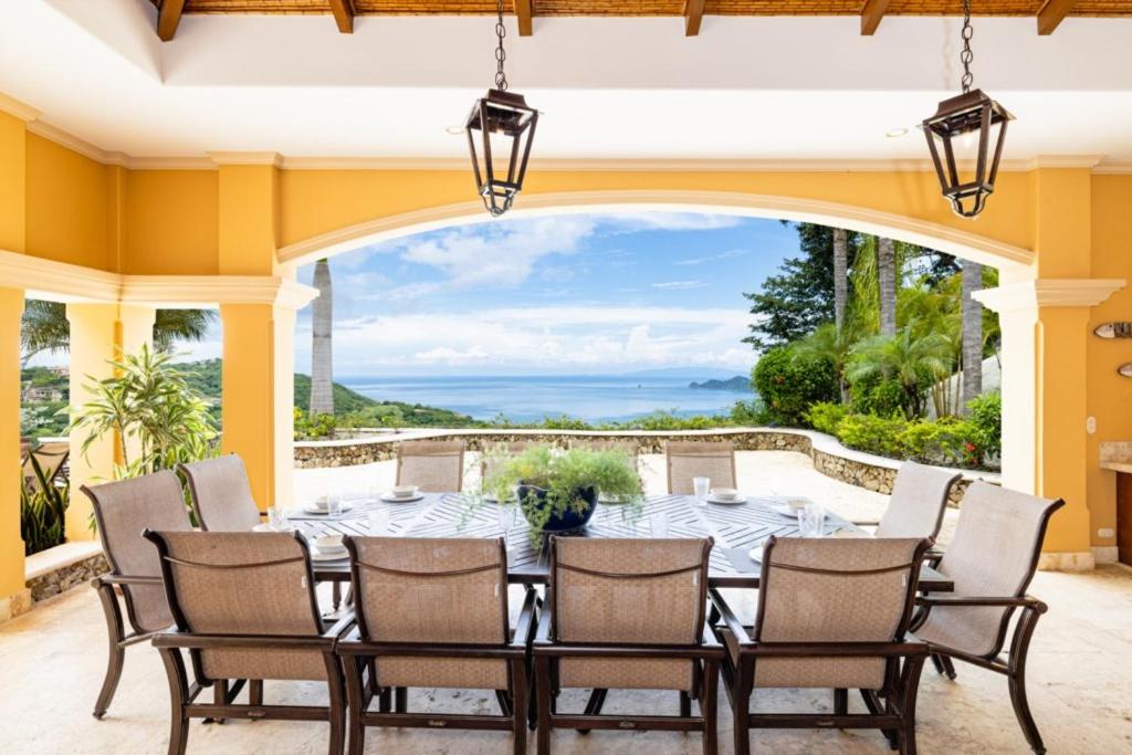 Villa Encantada Sunset Infinity Pool Escape