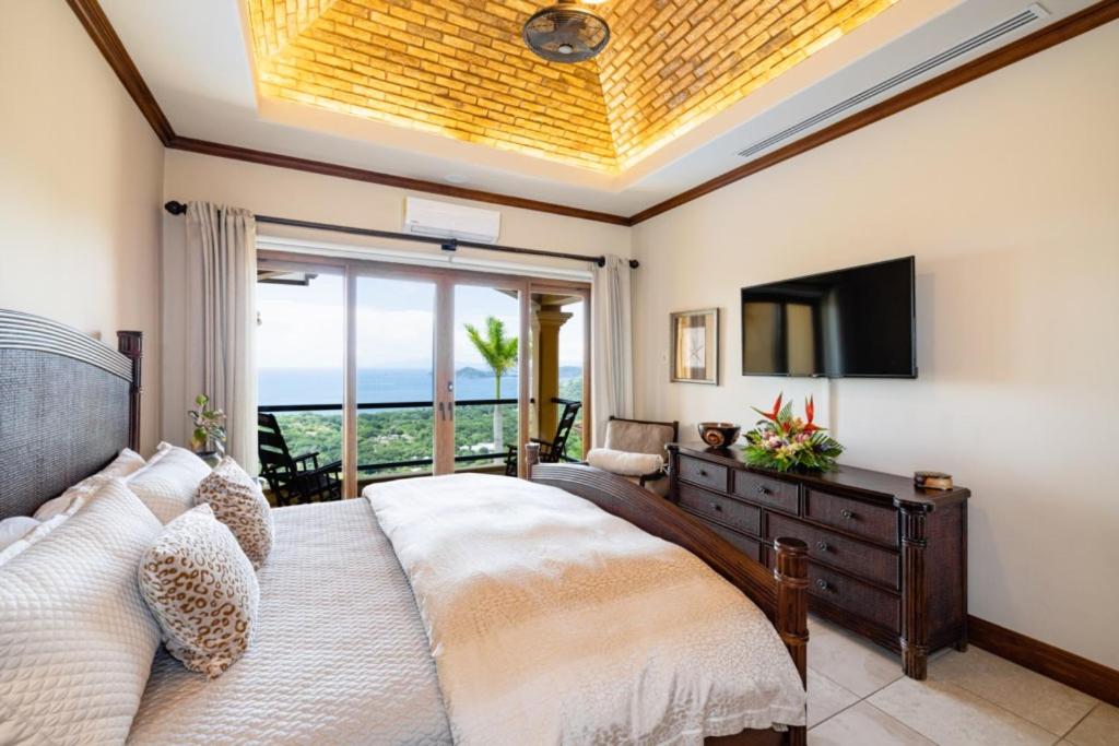 Villa Encantada Sunset Infinity Pool Escape