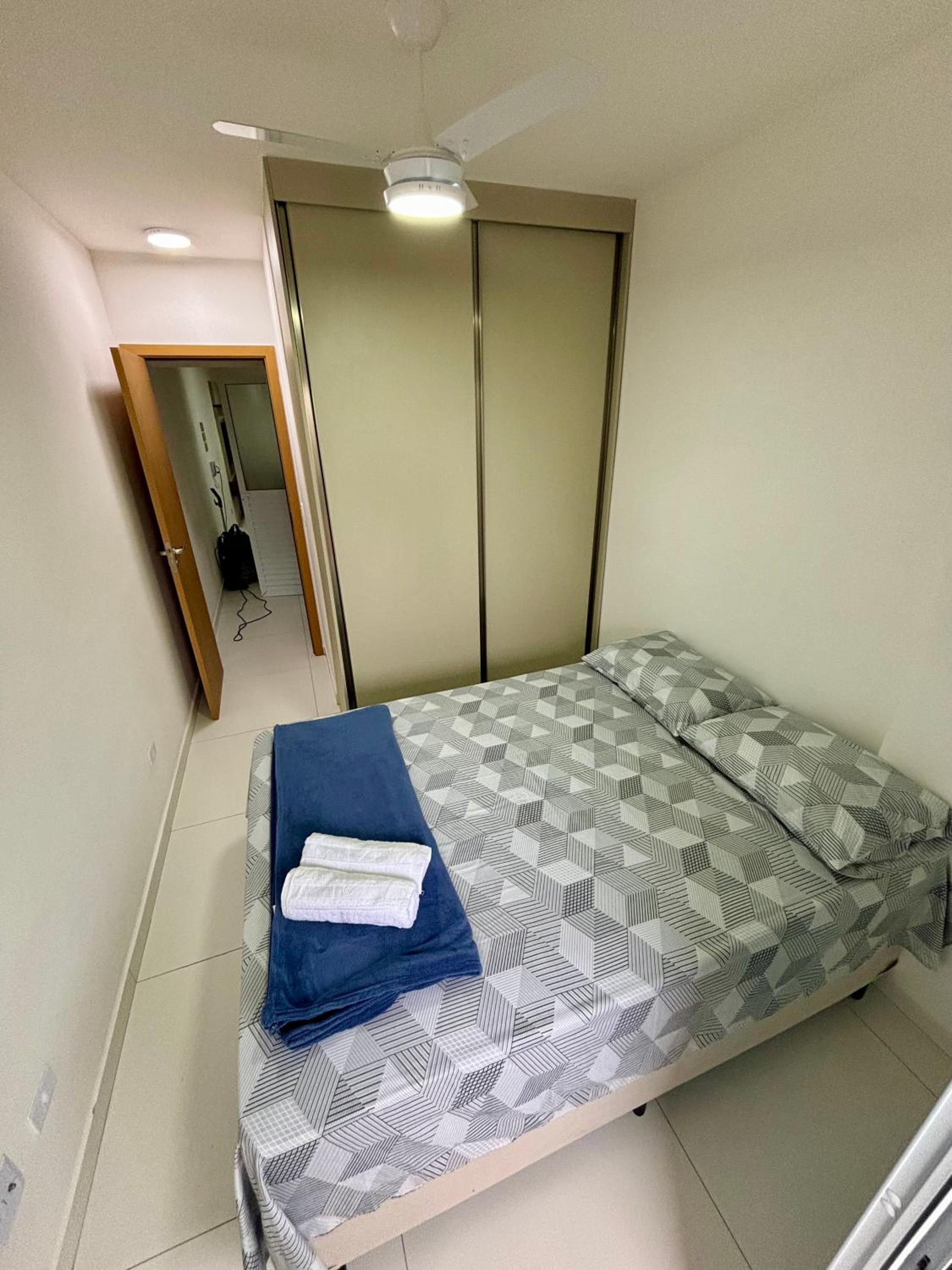 Novo Apto Canto do Forte, Rua Praia Vista Montanha, com Wi Fi, HomeBeach10, 01 Vaga de Garagem, Melhores Restaurantes ao lado