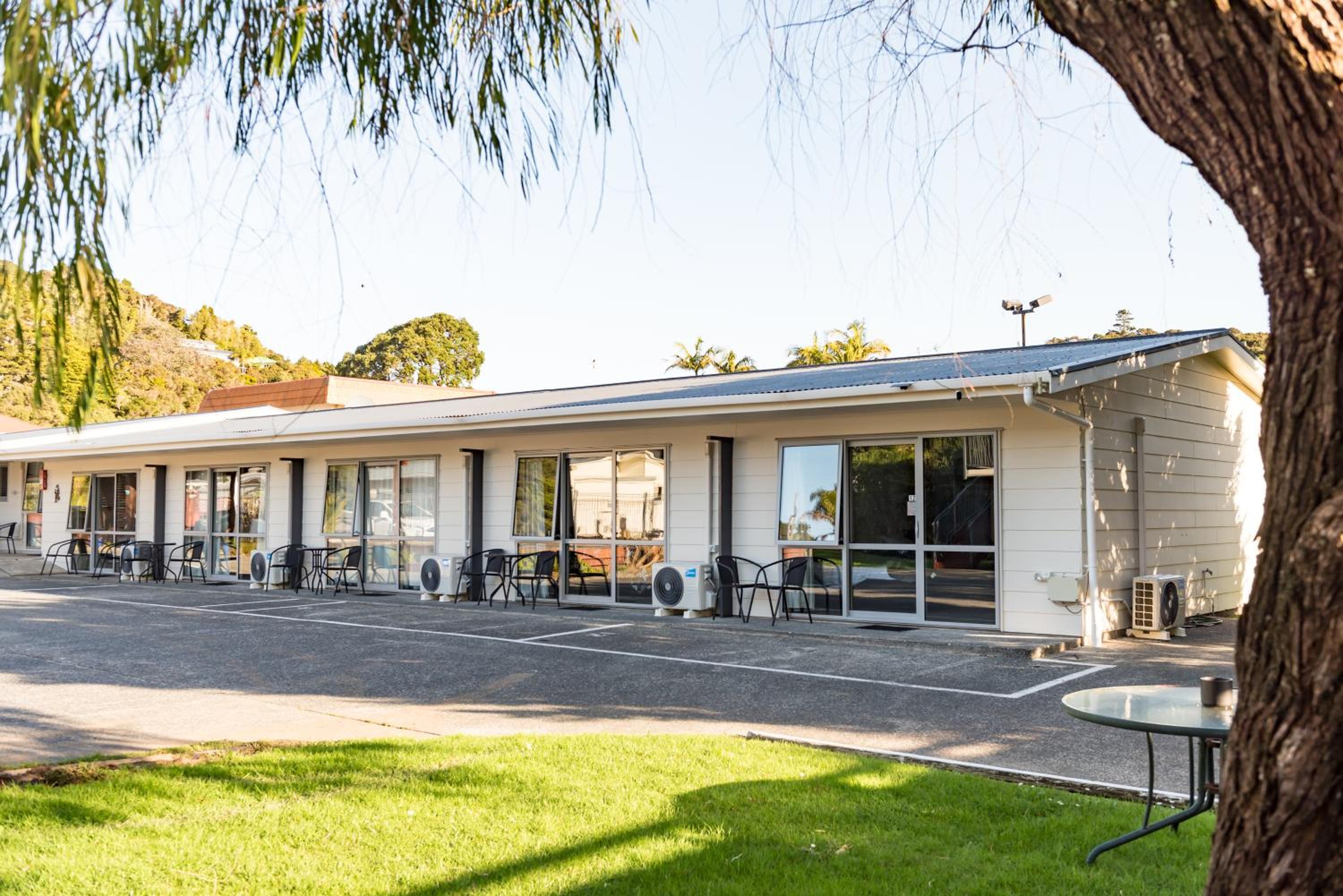 Averill Court Motel