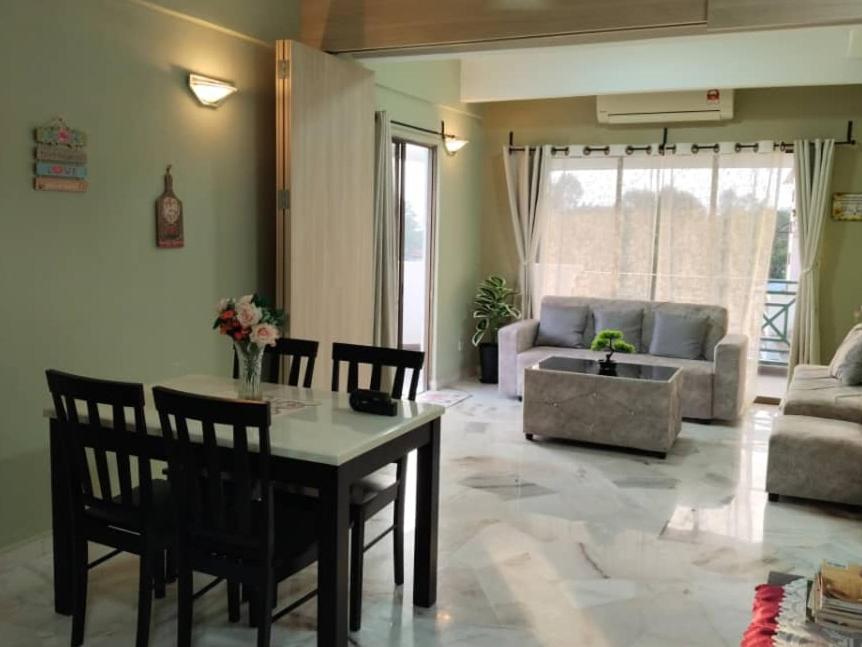 Bayu Beach Resort PortDickson Santai PD Homestay Penthouse Seaview photo 4