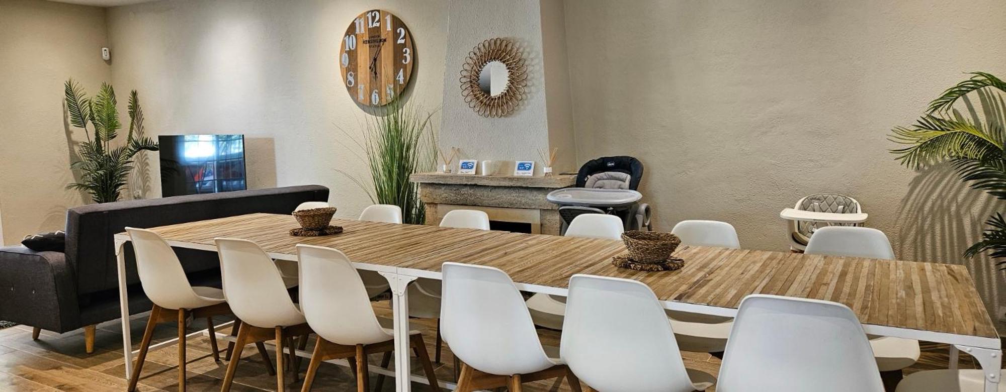 Ainara Luxury