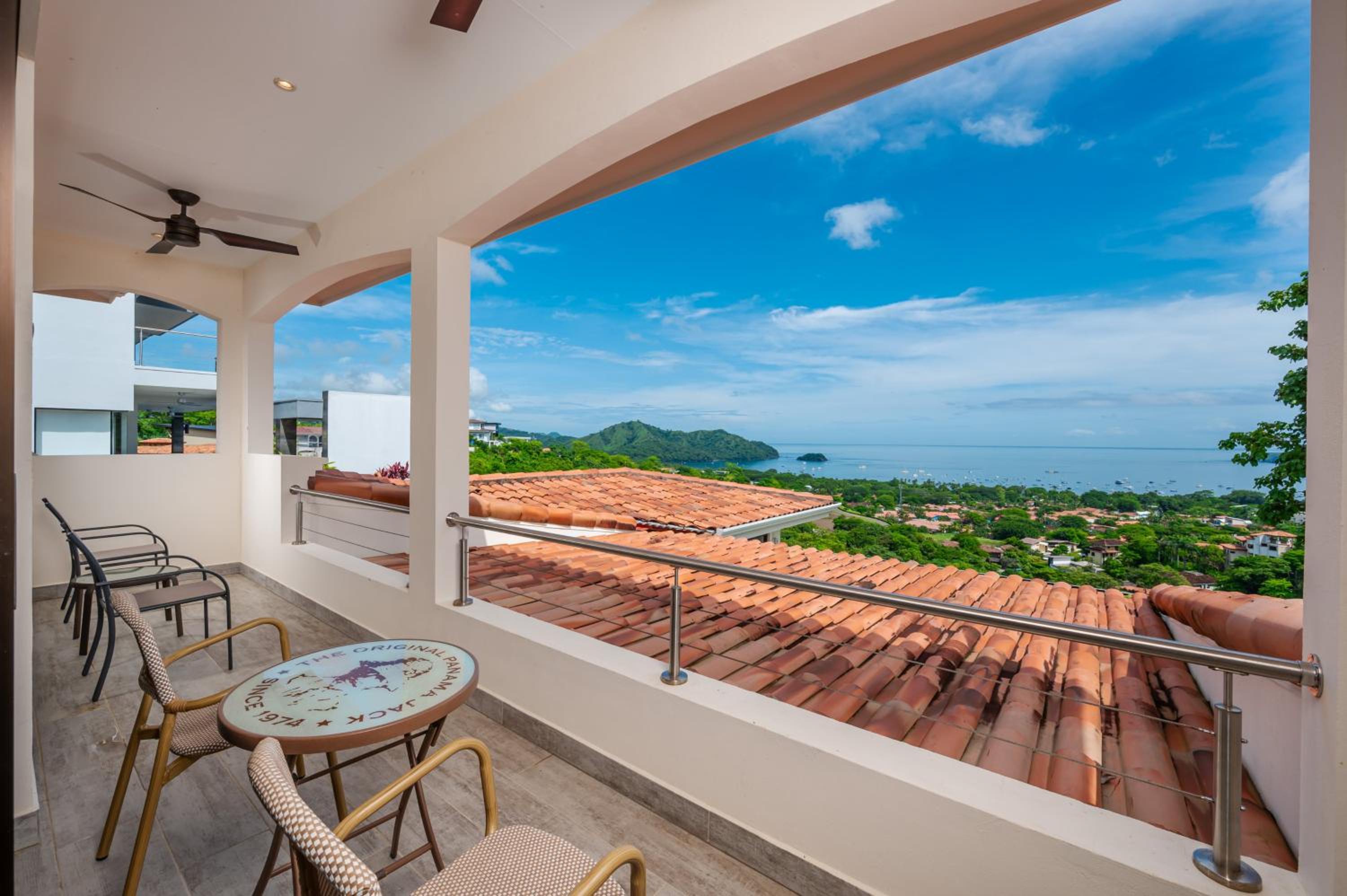 Casa Bella Sunset-Pool Villa in Coco Tasteful