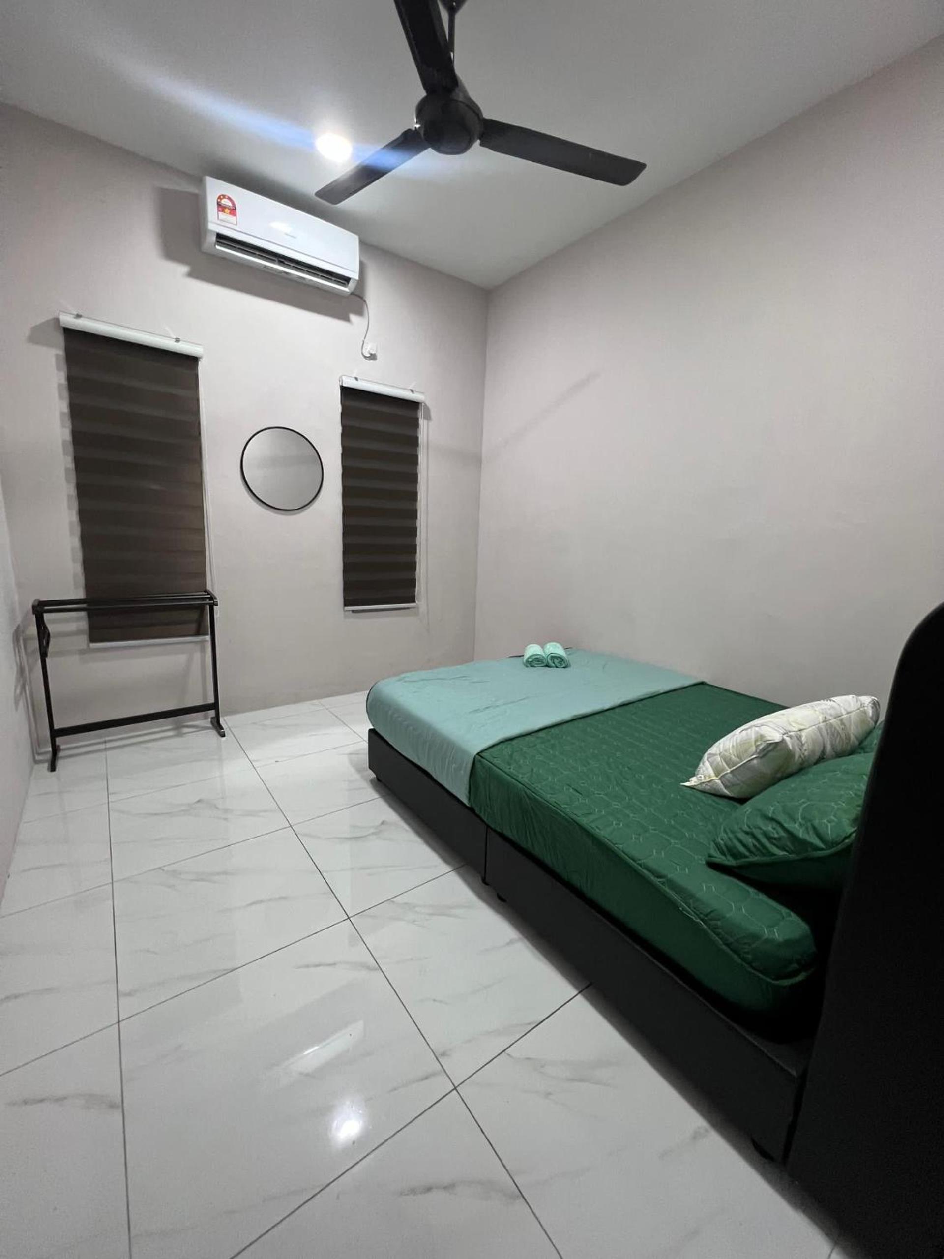 D'Nuha Homestay Unit 1 Chenderong Balai Teluk Intan photo 7