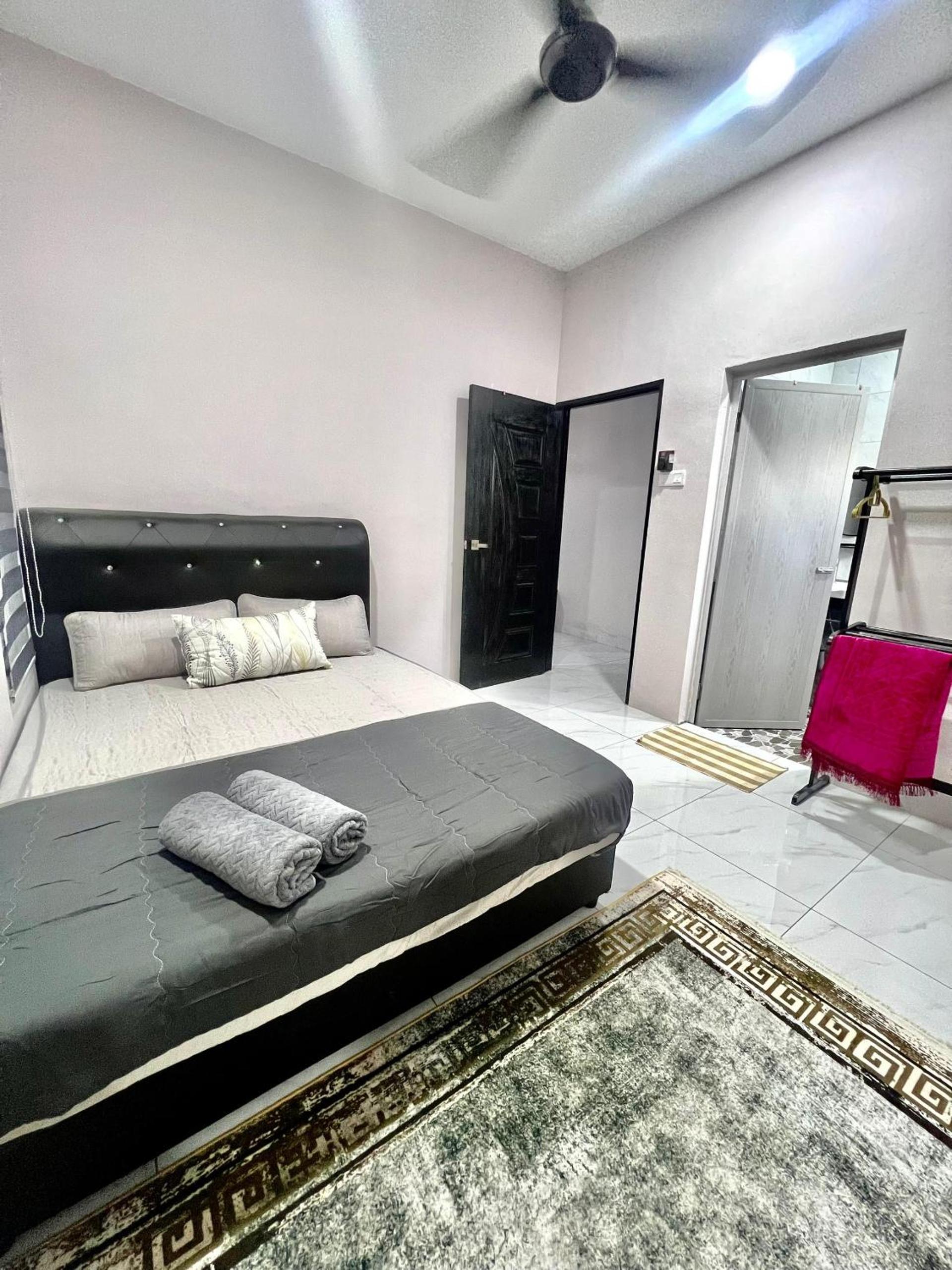 D'Nuha Homestay Unit 1 Chenderong Balai Teluk Intan photo 6