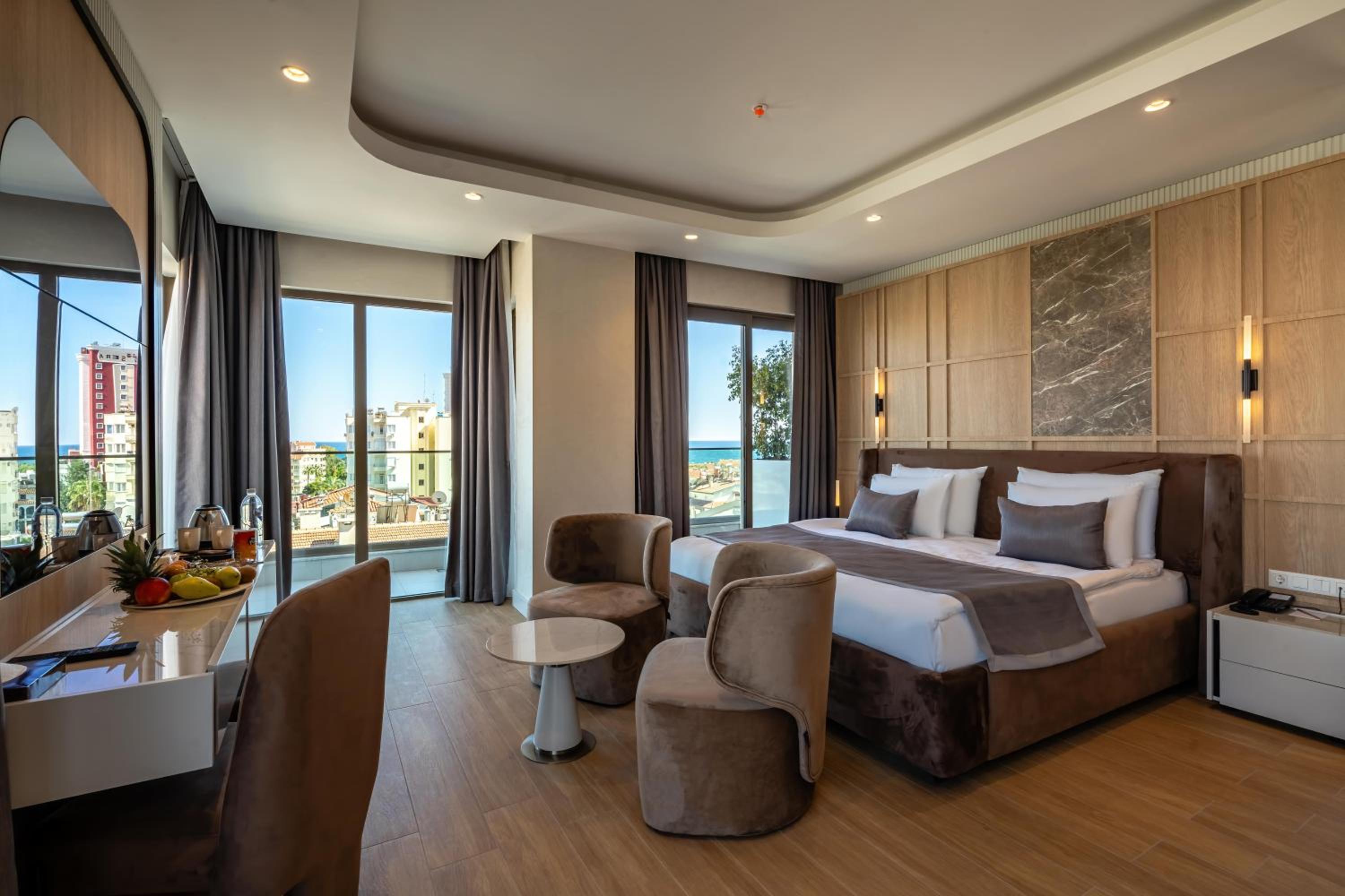 Awen Lara Hotel - Image 61
