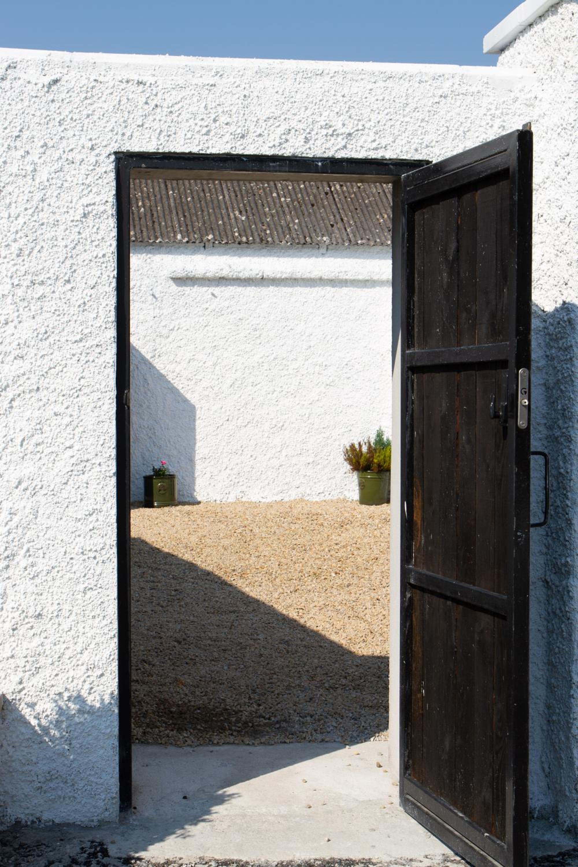 Hill House Lodge sleeps 6 Overlooking the rock of Cashel view 3