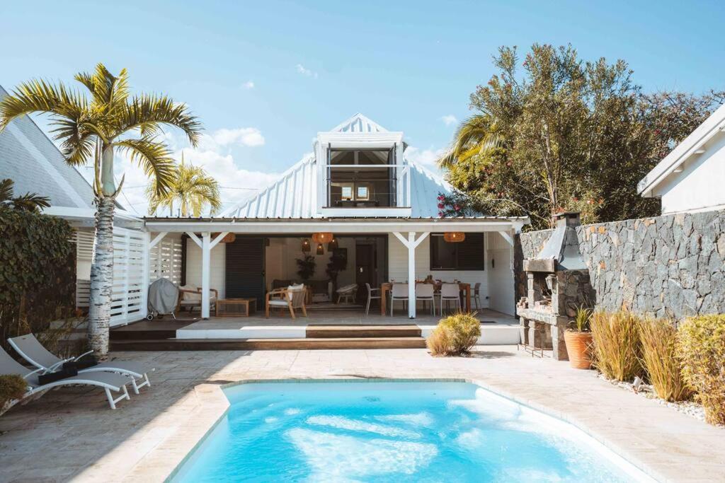La splendide Villa de la Mer, pieds dans le sable view 5