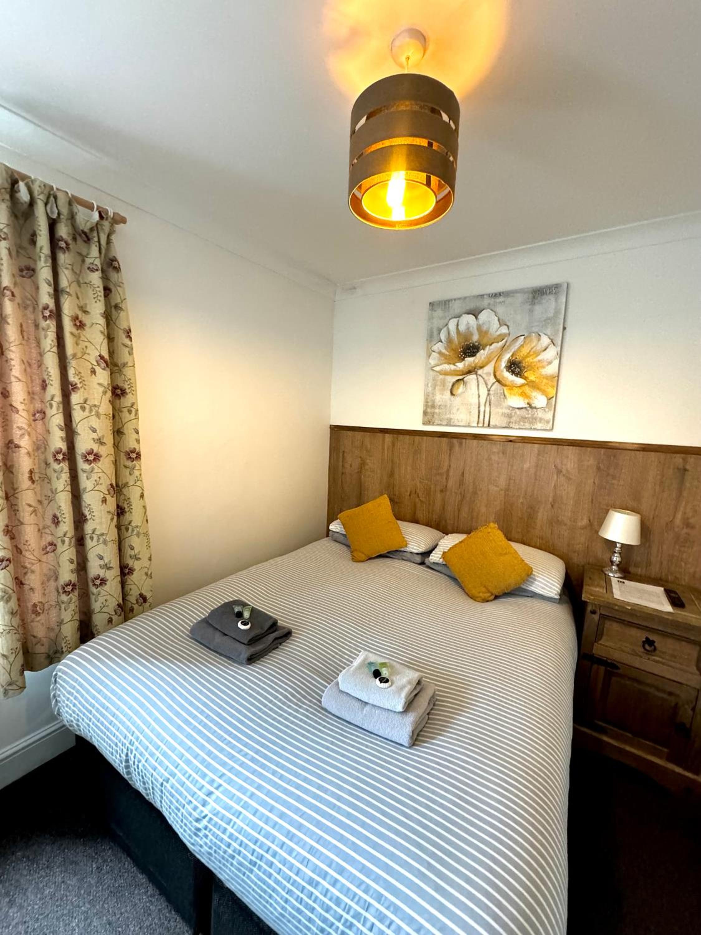 Riverside Hotel