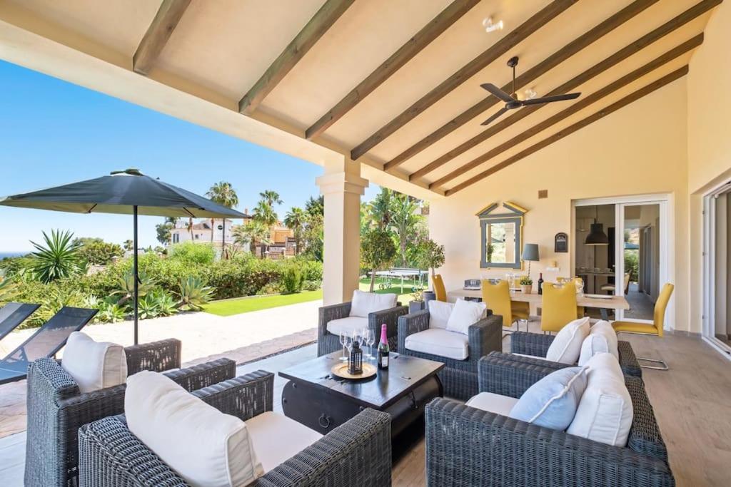 Villa Jardines