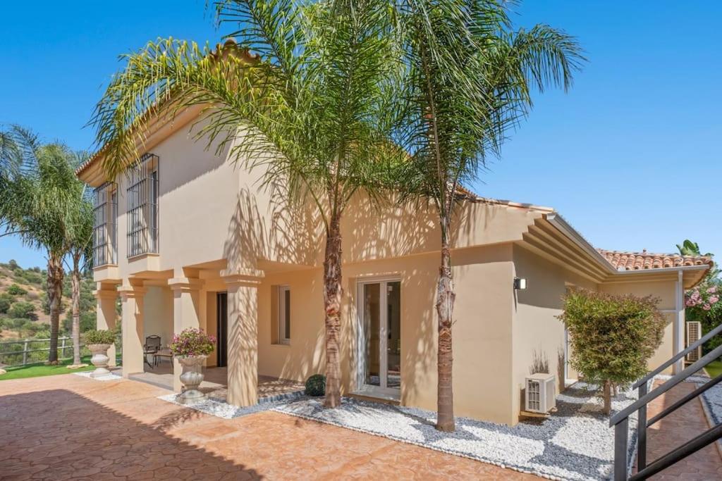 Villa Jardines
