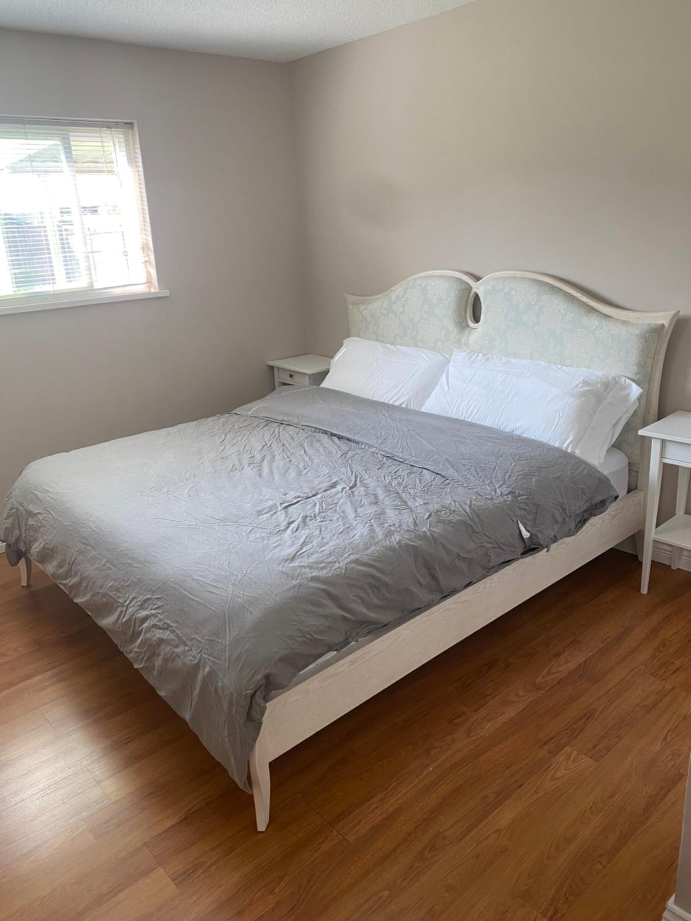One bedroom suite with independent access