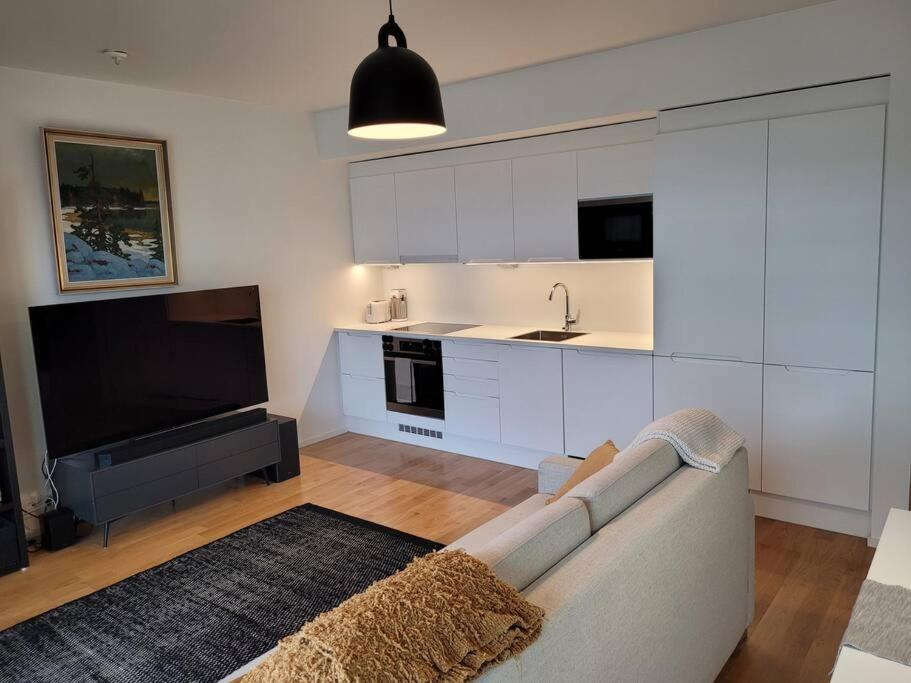 Modern apartment in Tapiola centre