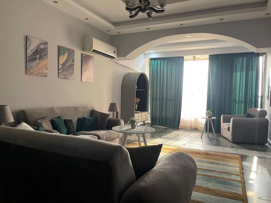 2BR Cozy Maadi Nile Corniche Apartment 4 Beds