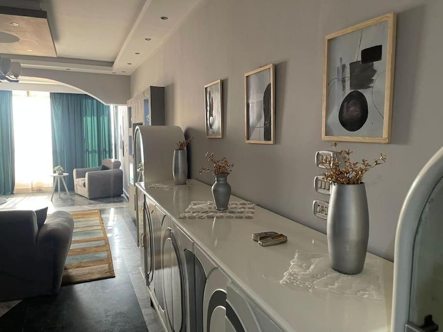 2BR Cozy Maadi Nile Corniche Apartment 4 Beds