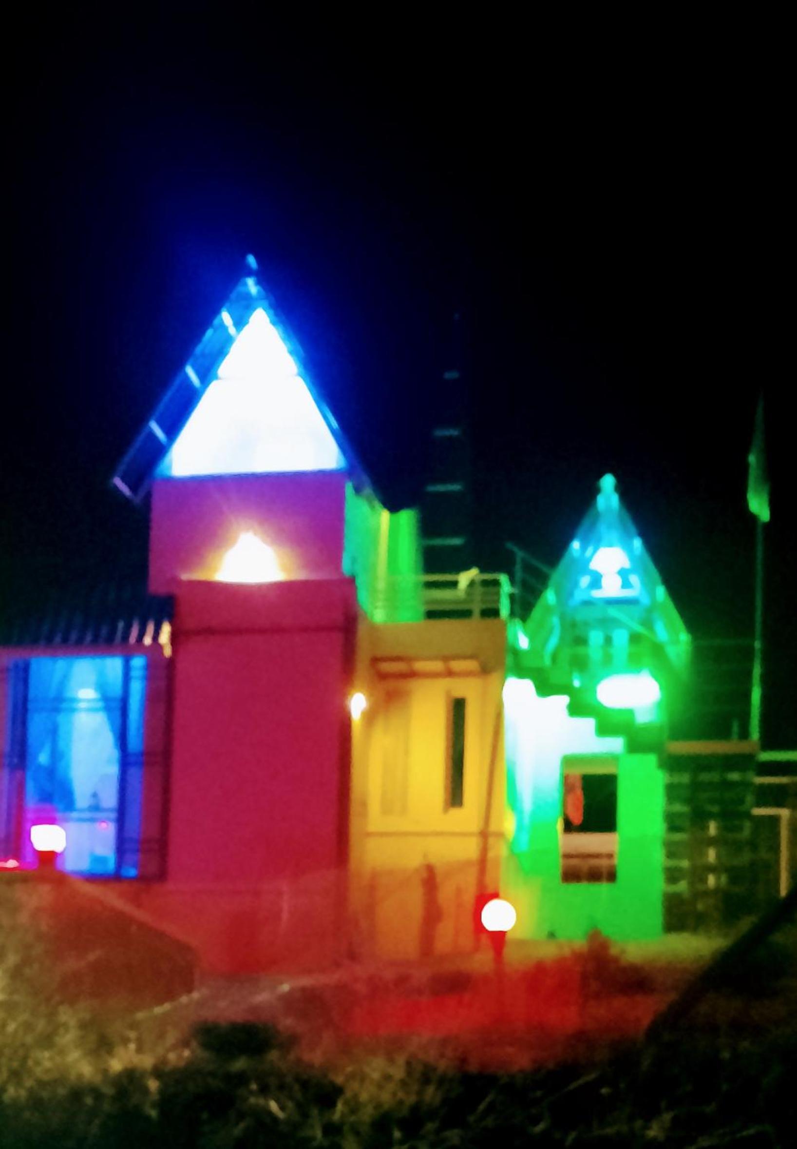 TAa HOLIDAYs view 3