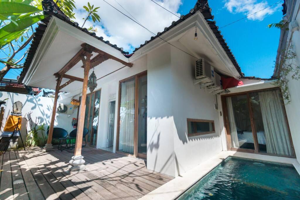 2 BR Villa Canggu 5 min to Finns Beach photo 3