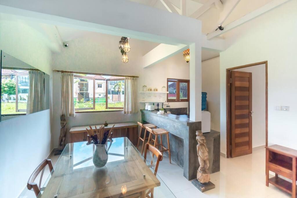 2 BR Villa Canggu 5 min to Finns Beach