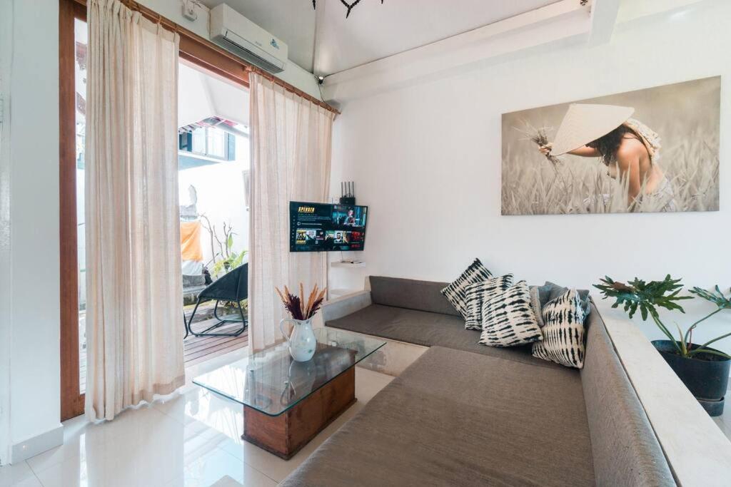 2 BR Villa Canggu 5 min to Finns Beach