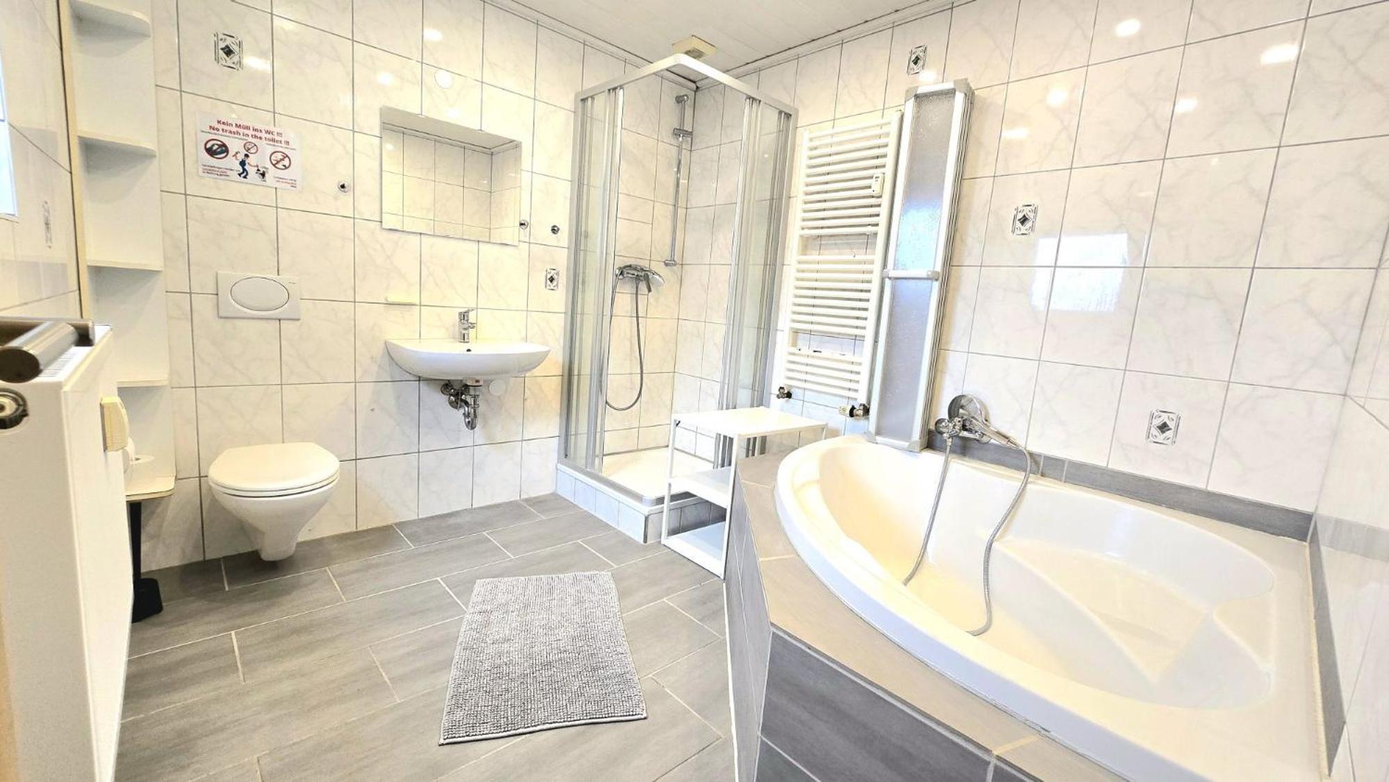 -CS24- Six rooms apartment with terrace - KP01