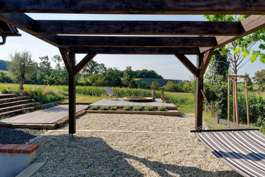 Luxus Kellerstöckl mit Privatem Hot Tub