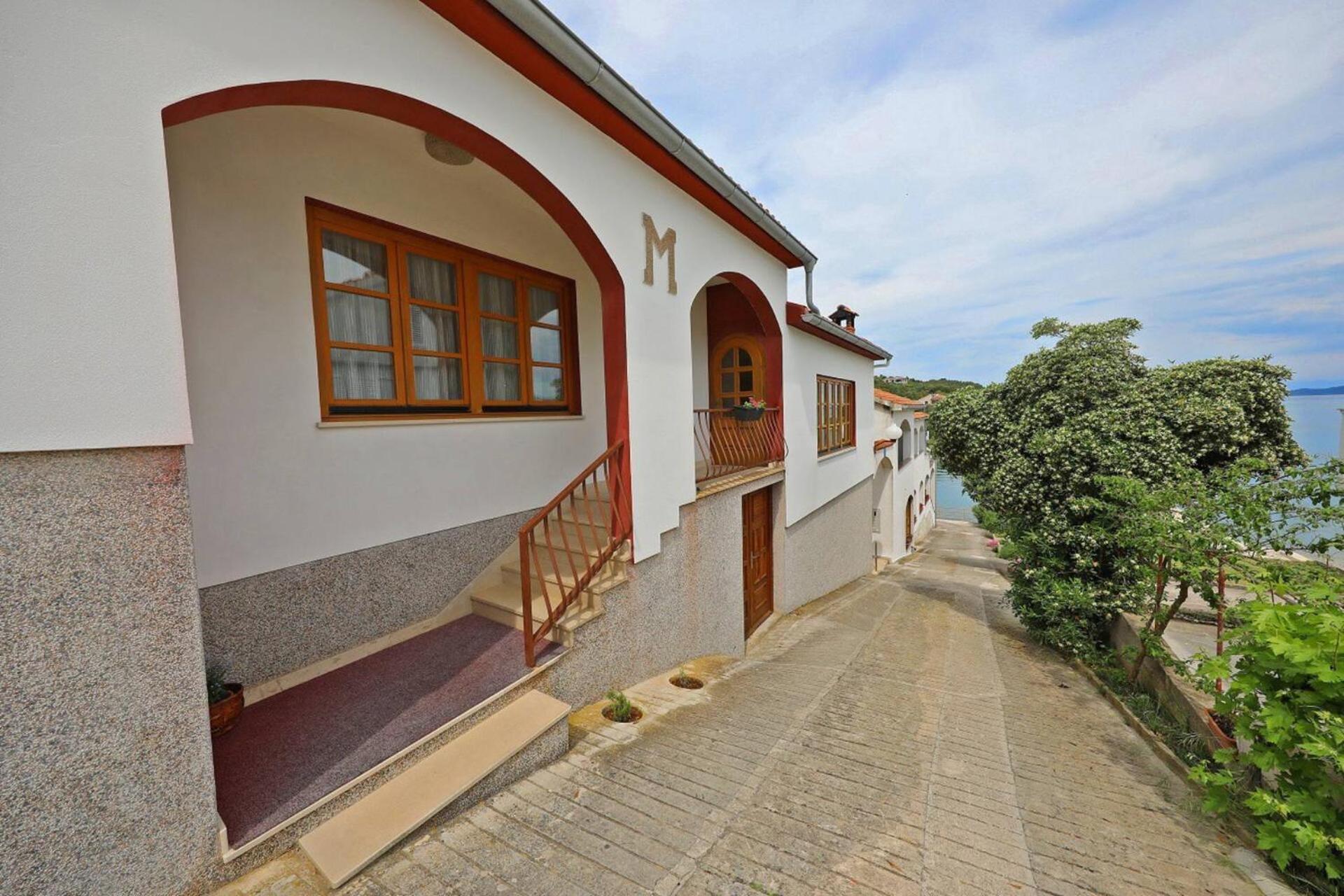 Knež - Relaxing Apartments Near the Sea on Mali Iž view 5
