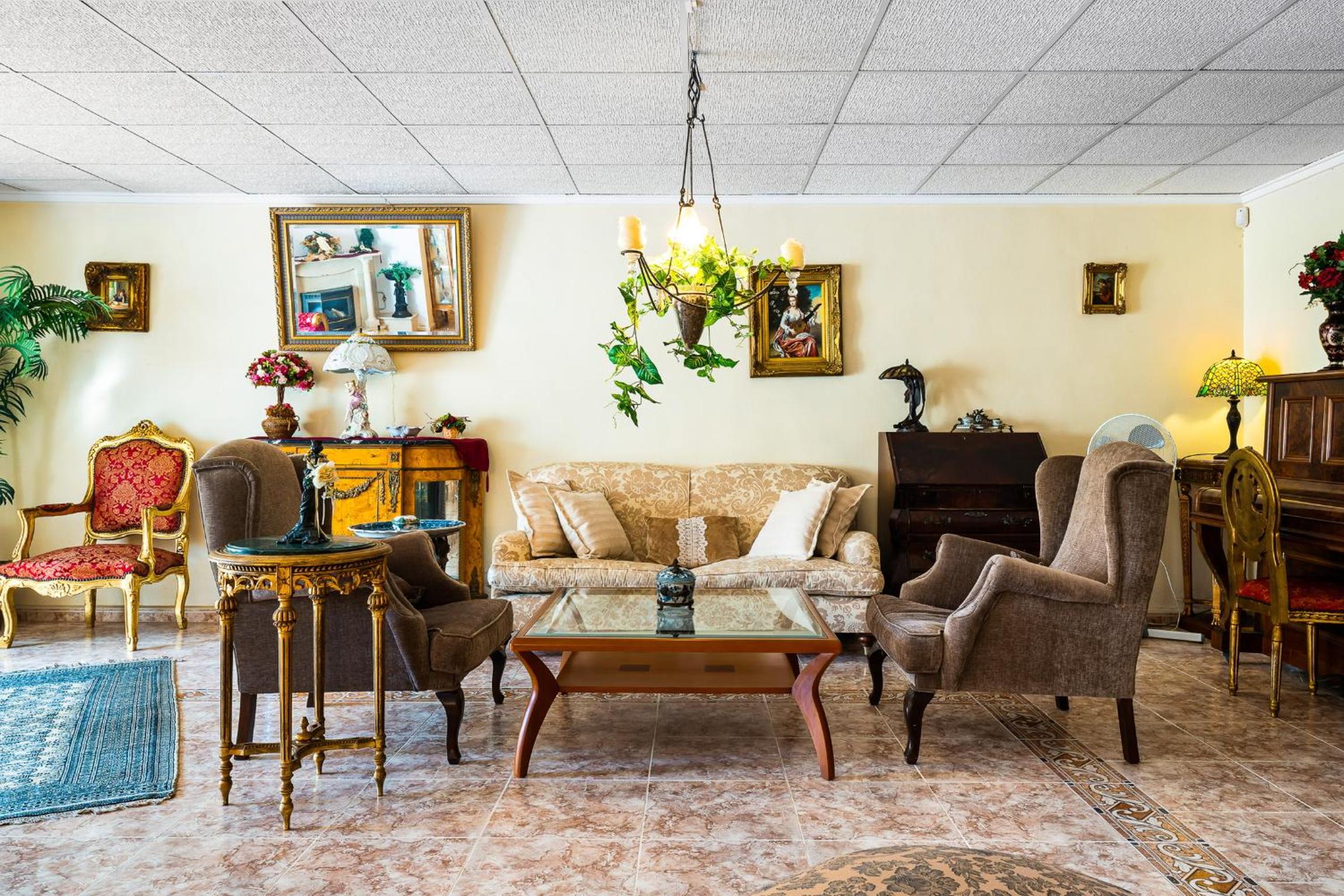 lounge