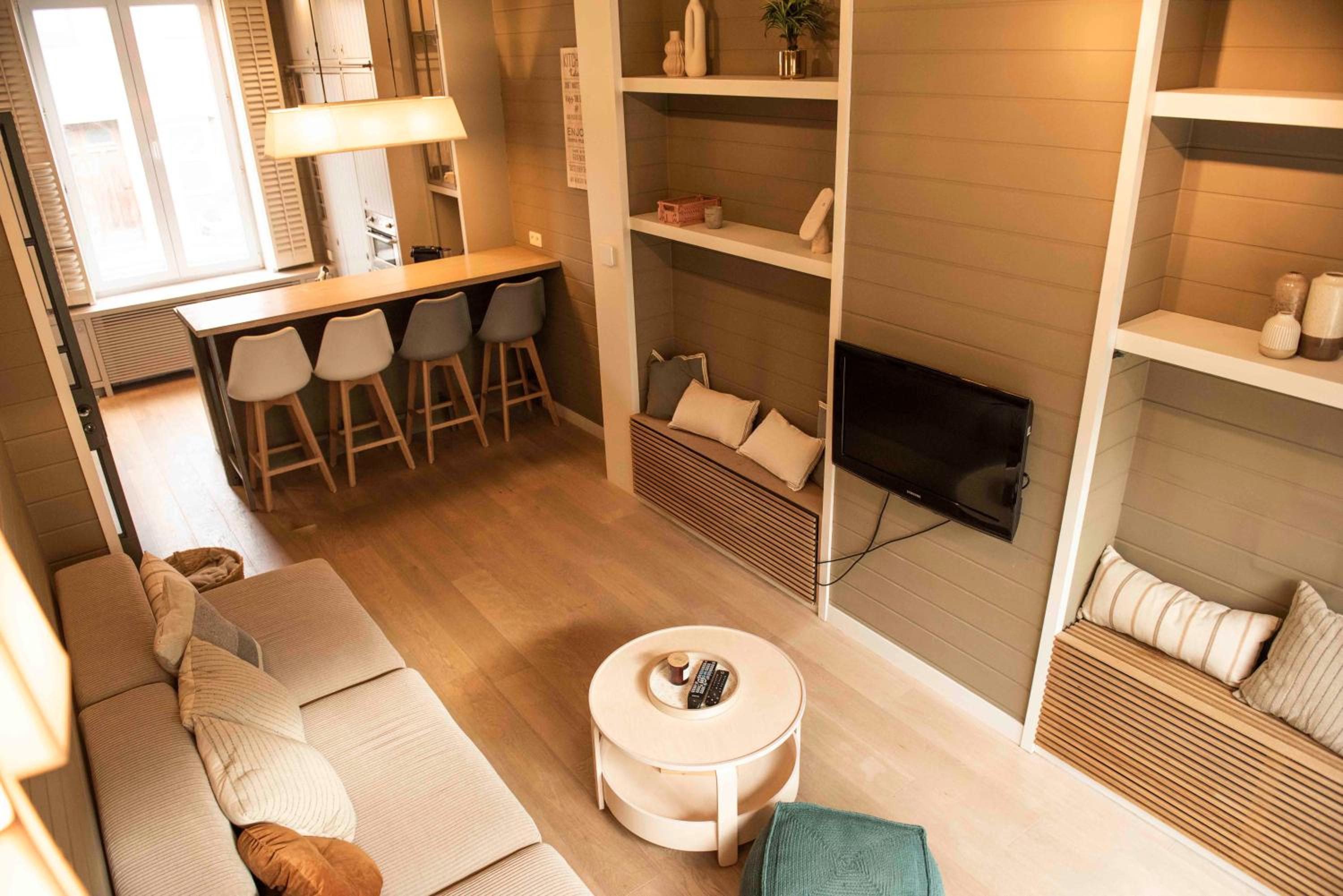 Family house with sauna close to the sea