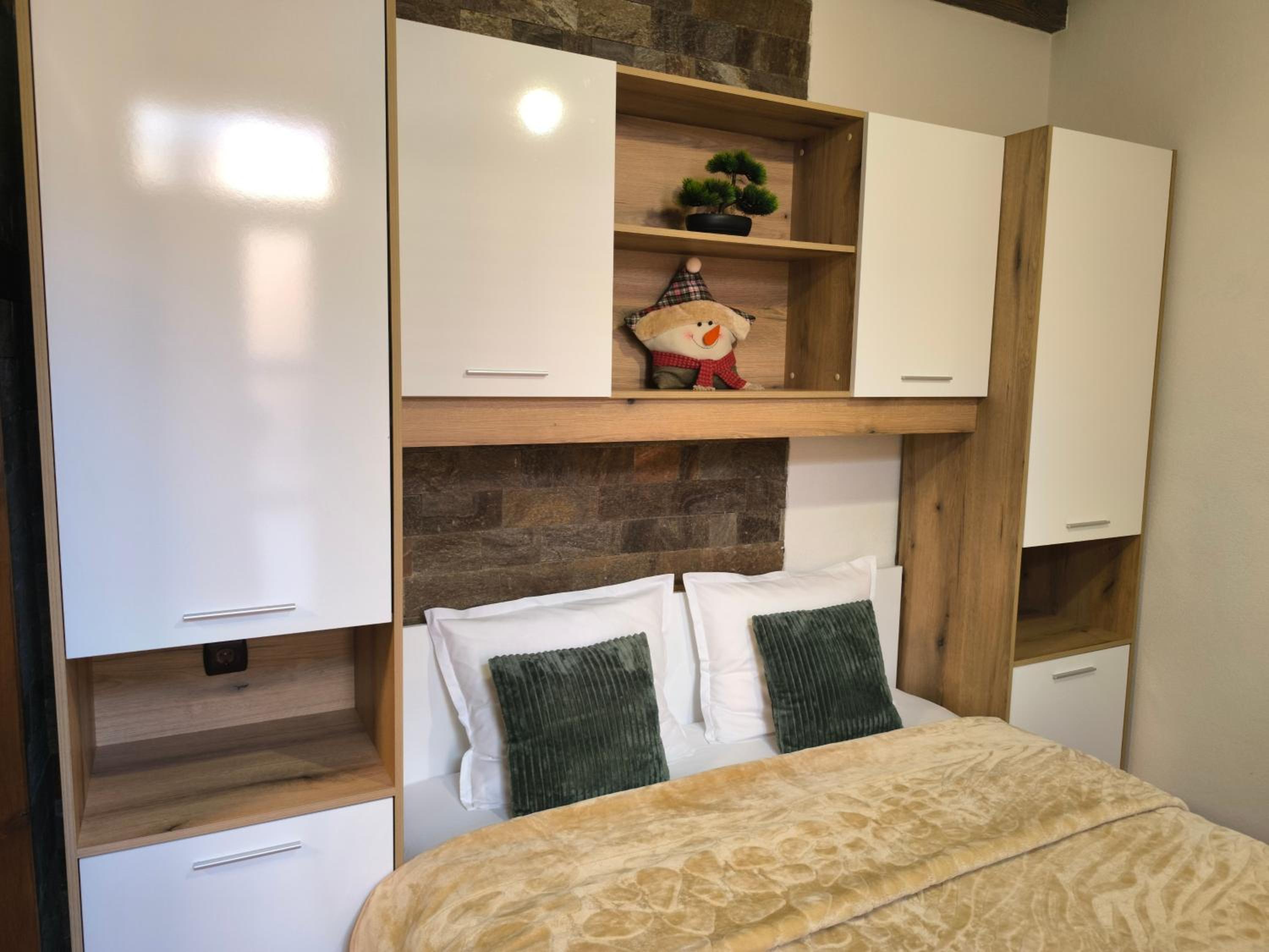 Snow White - Luxury Stay with free Bottle of Wine