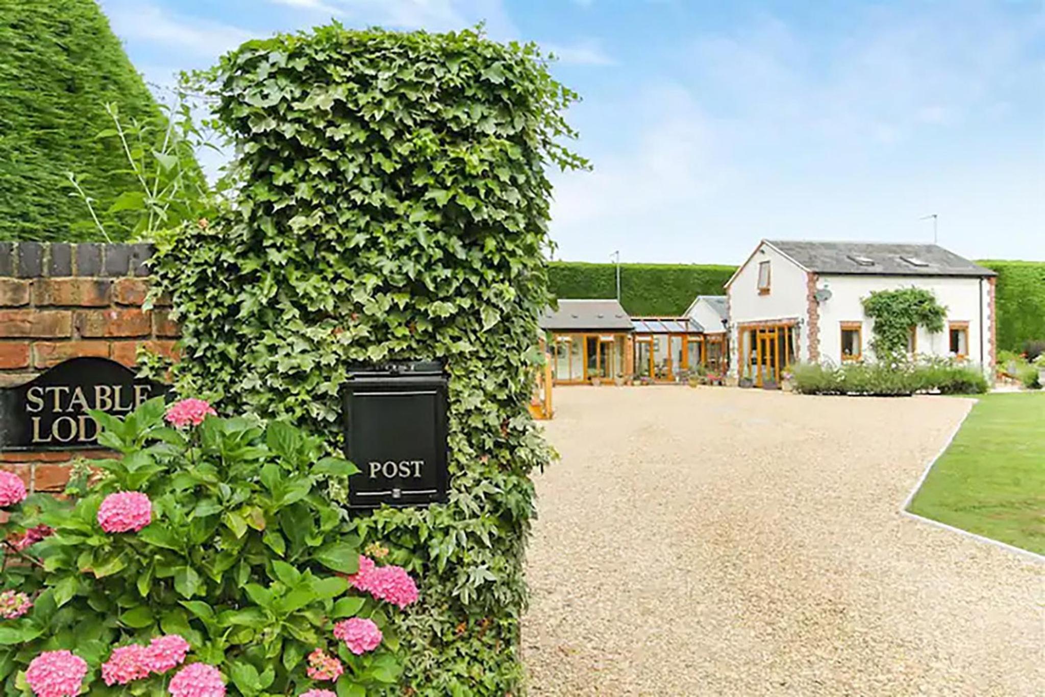 Stable Lodge - Boutique Bed & Breakfast