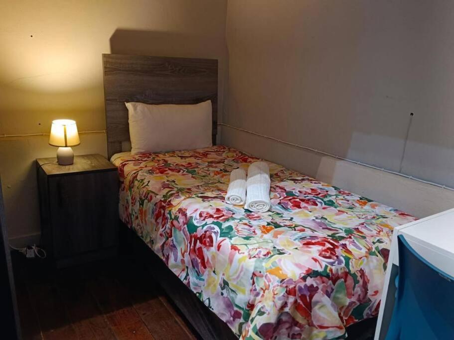 Brix 7 single beds