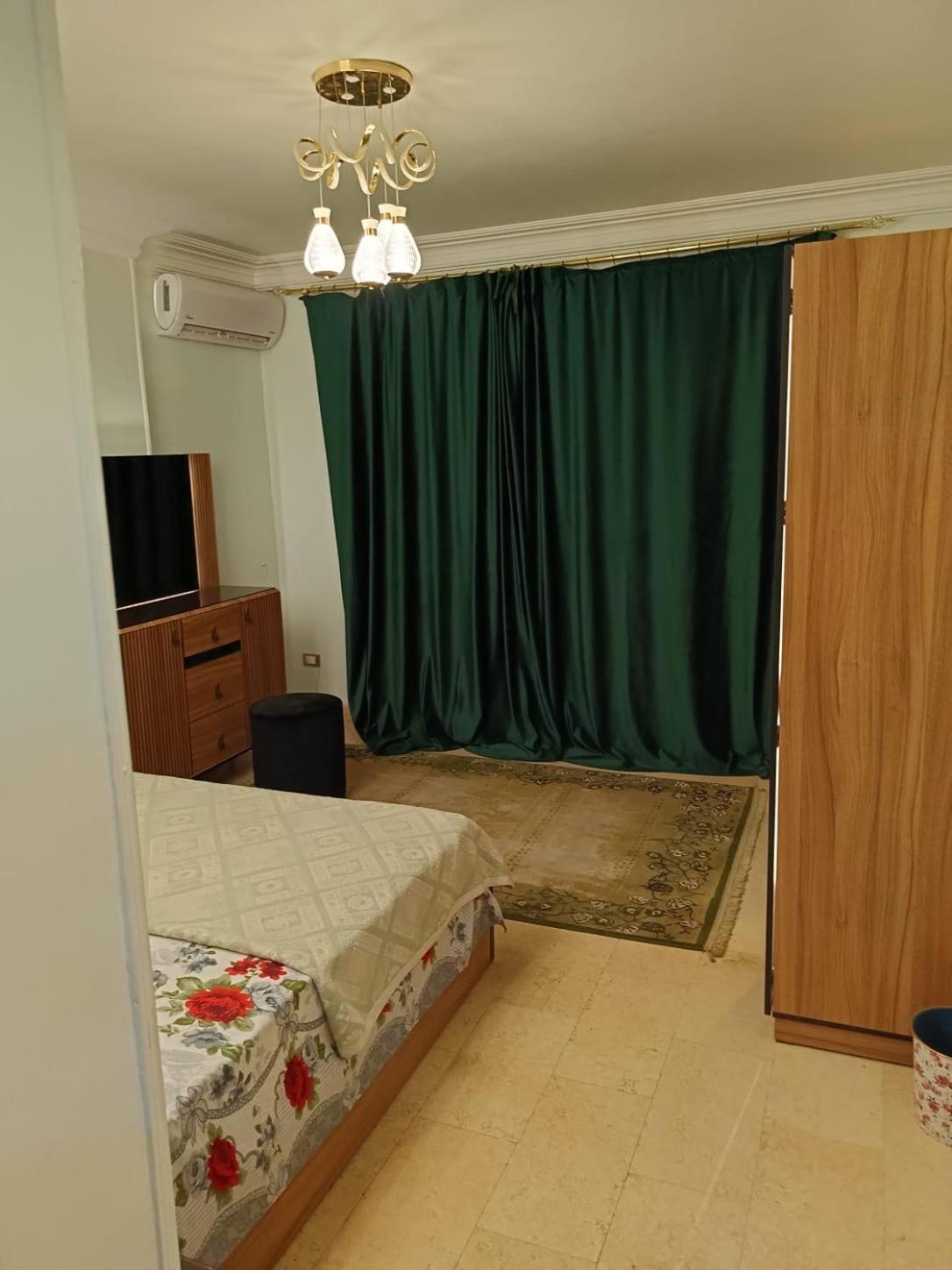 Furnished apartment in Sheraton, Saqr Quraish buildings