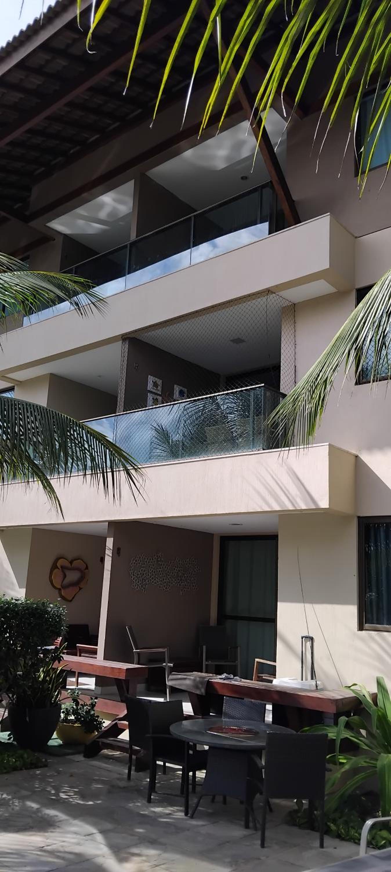 NUI Supreme APT 2QTS MURO ALTO