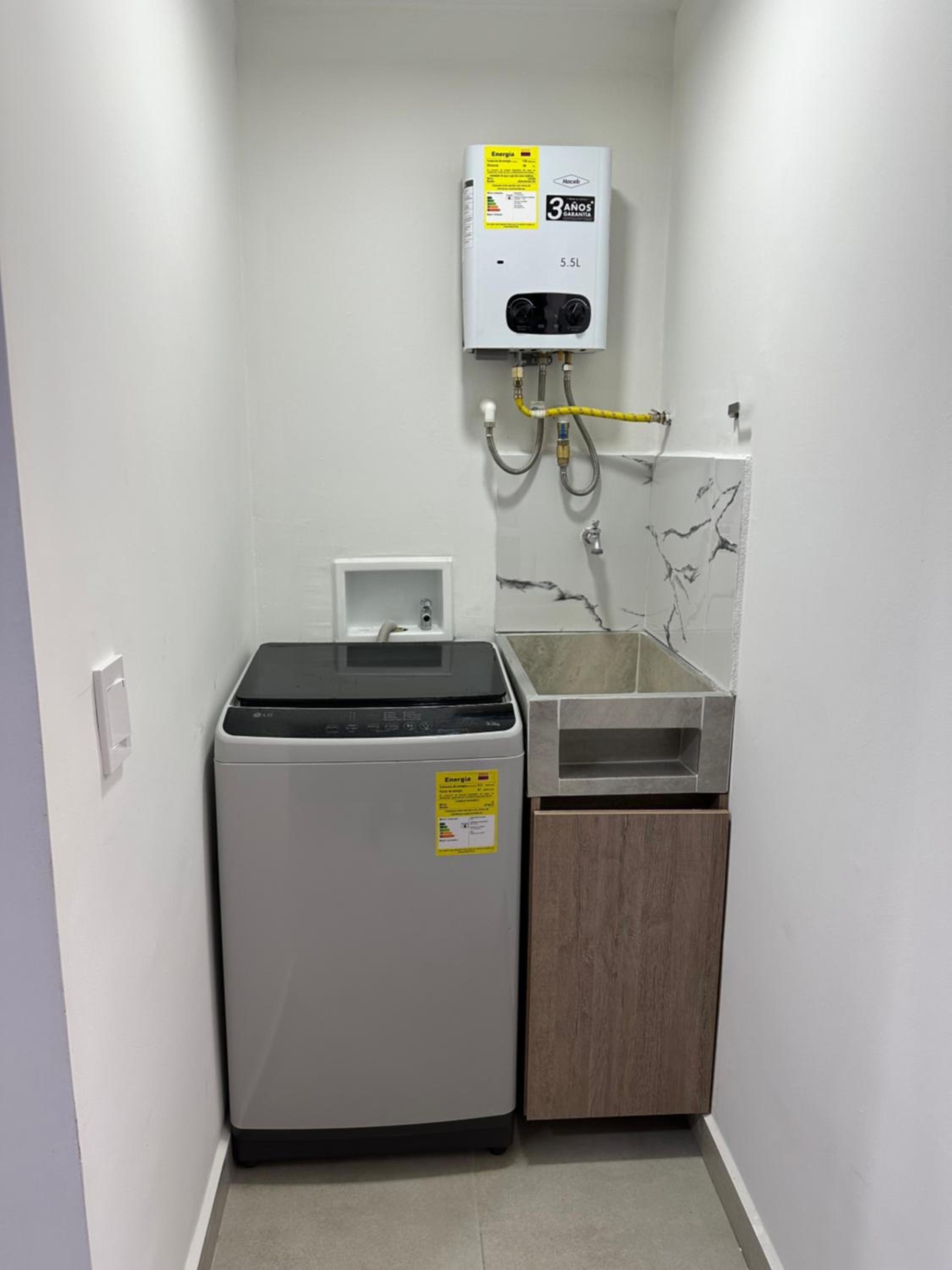 Apartamentos con vista boscosa y parking en Buenos Aires, Medellín