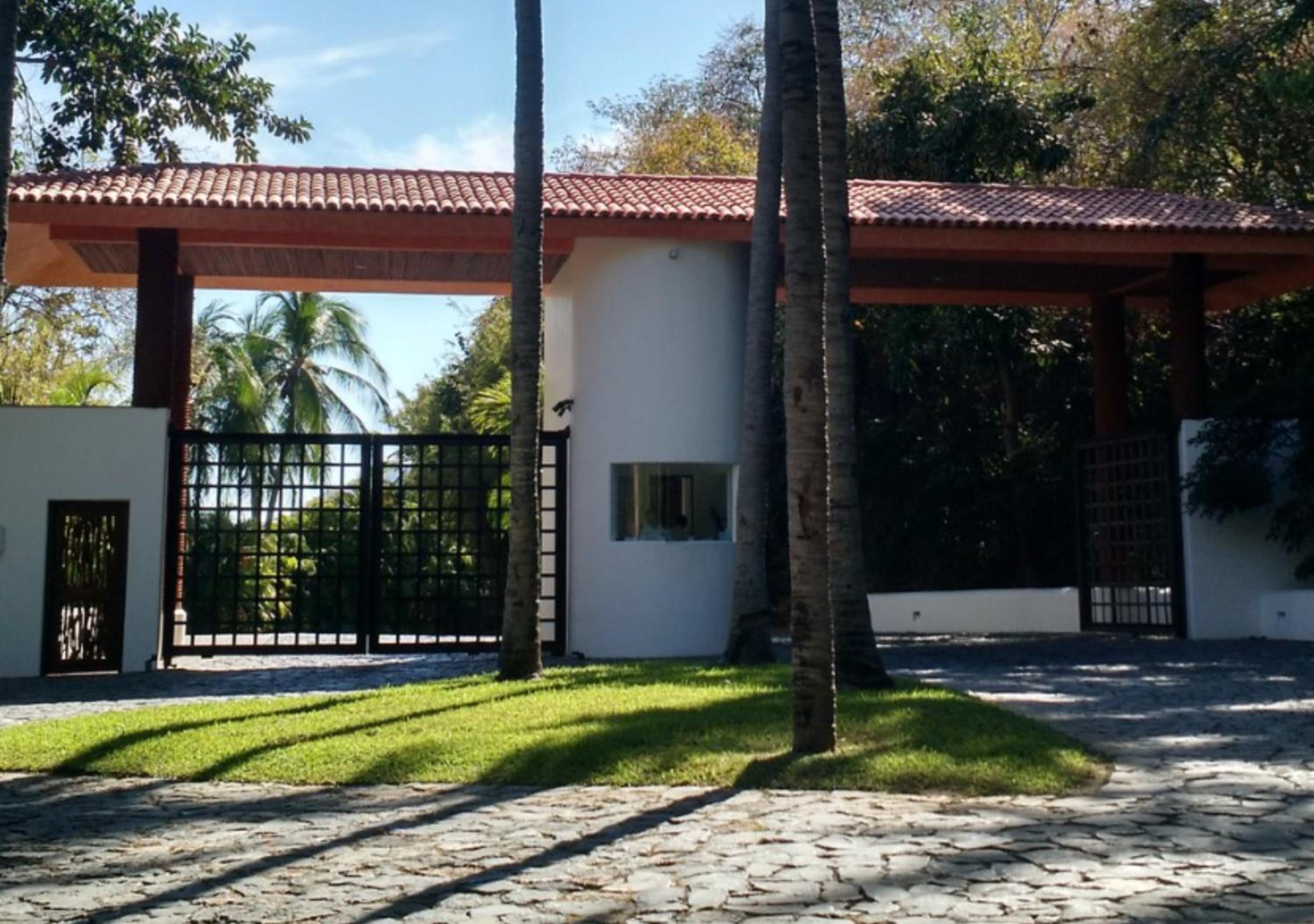 Hotel Villa Frente al Mar con Hermosas Vistas - Image 1