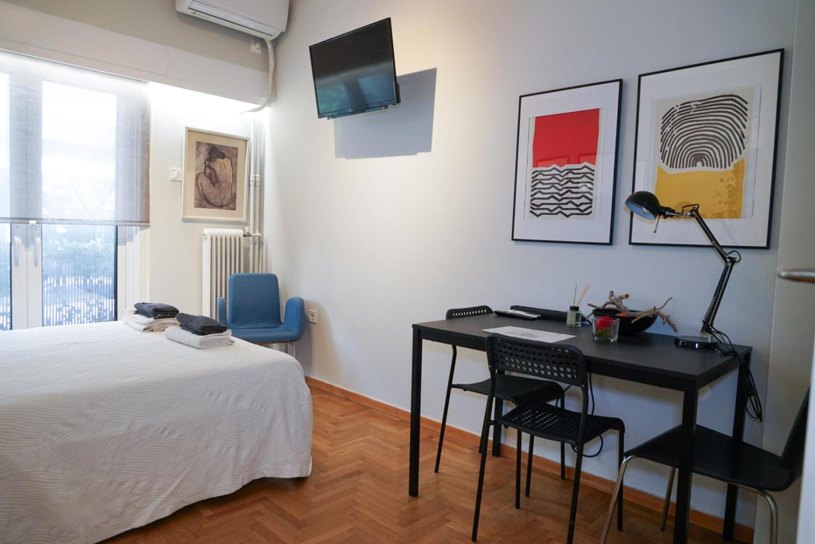 Comfy studio apartment very close to city centre