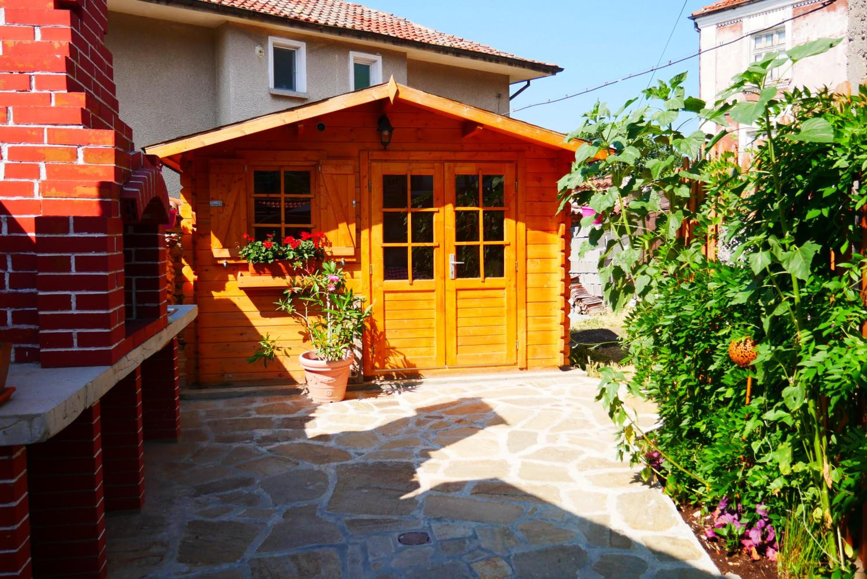 GUESTHOUSE MARIA / КЪЩА ЗА ГОСТИ МАРИЯ / GÄSTEHAUS MARIA