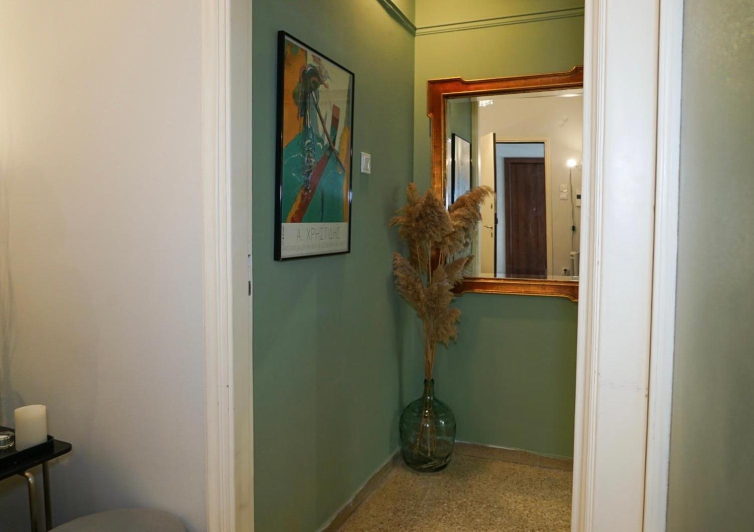 Comfy studio apartment very close to city centre
