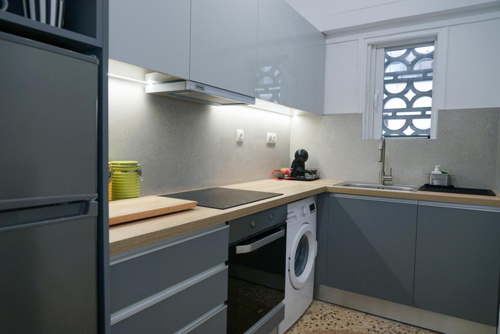 Comfy studio apartment very close to city centre