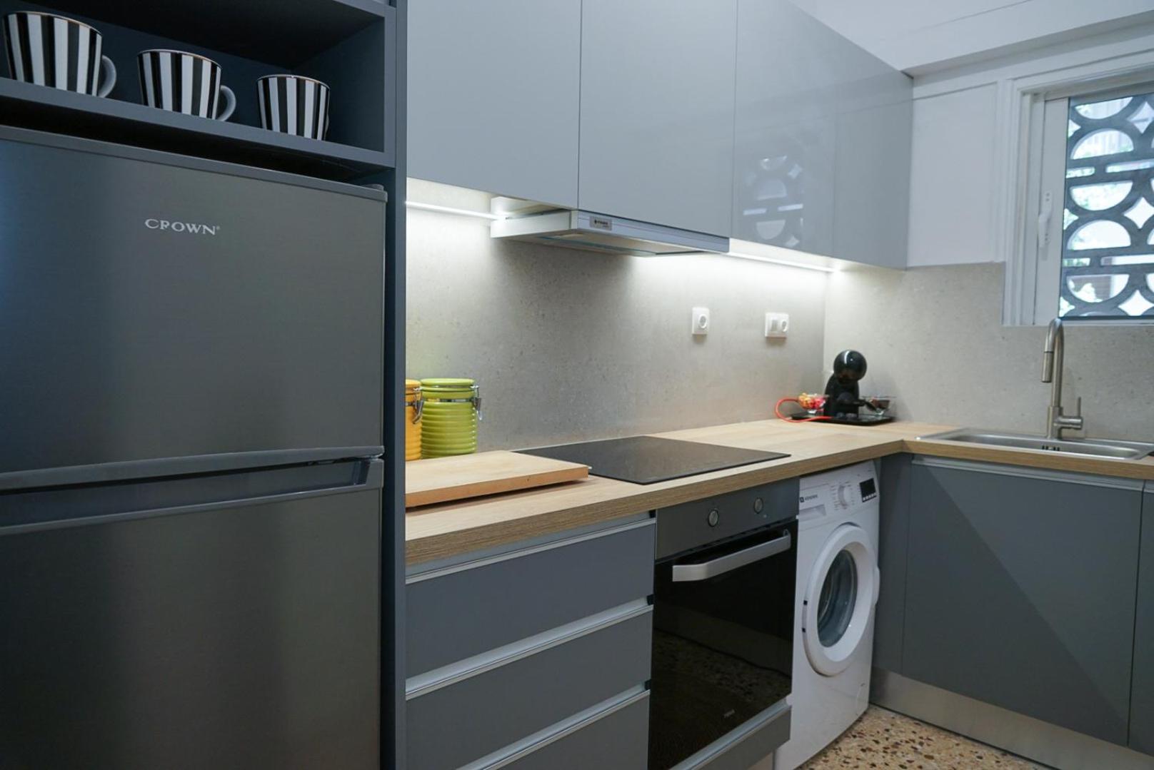 Comfy studio apartment very close to city centre