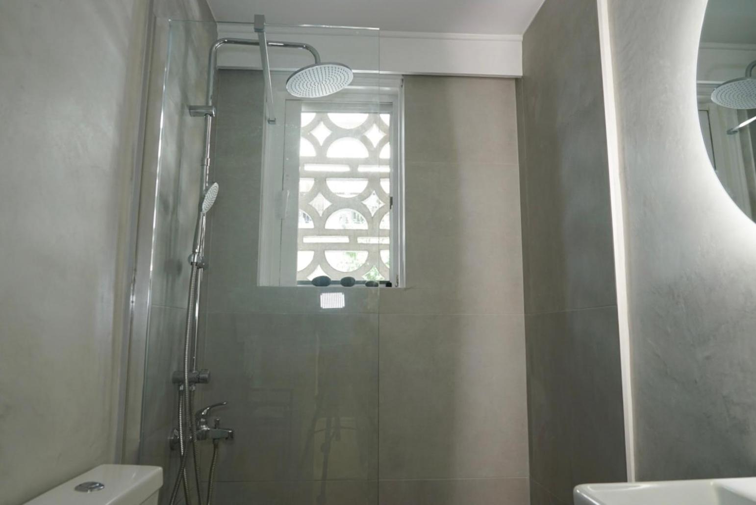 Comfy studio apartment very close to city centre
